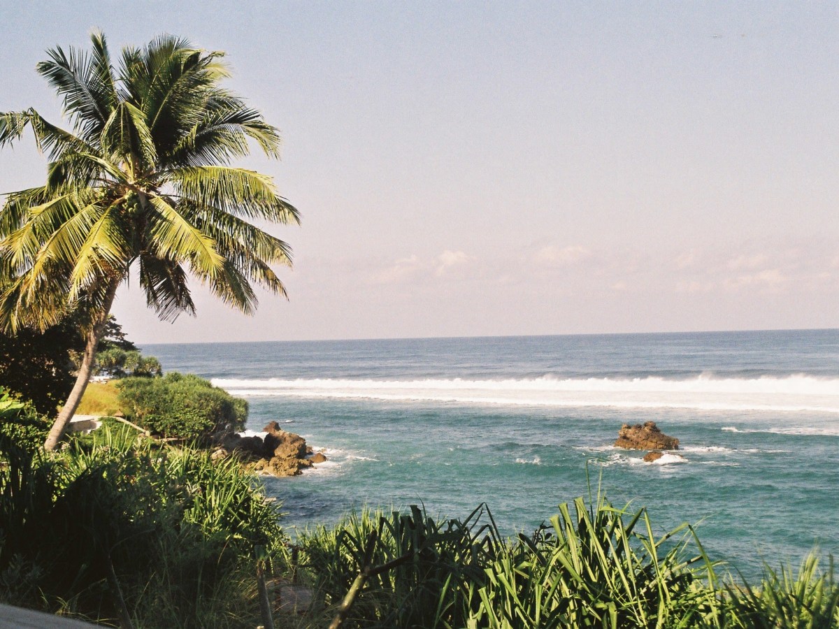 LBB 10: on the Beach at Night Alone